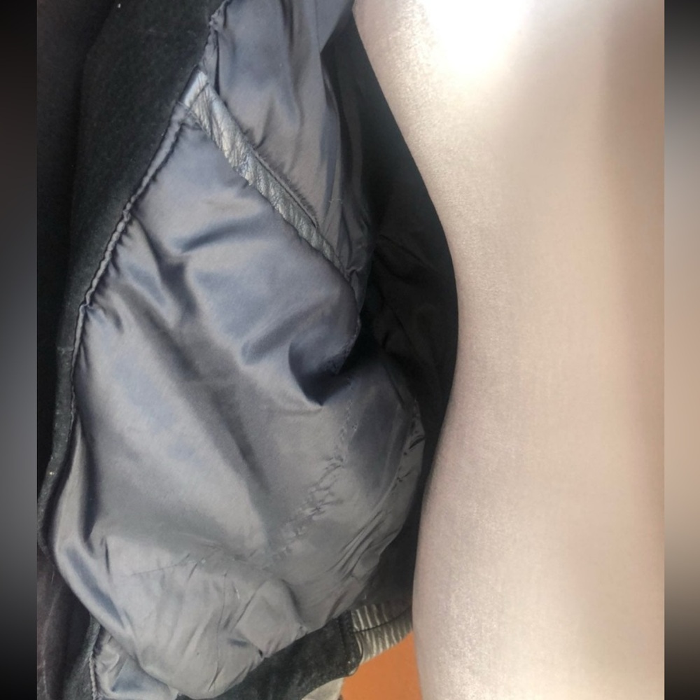 Vintage Leather Jacket - Picture 6 of 9